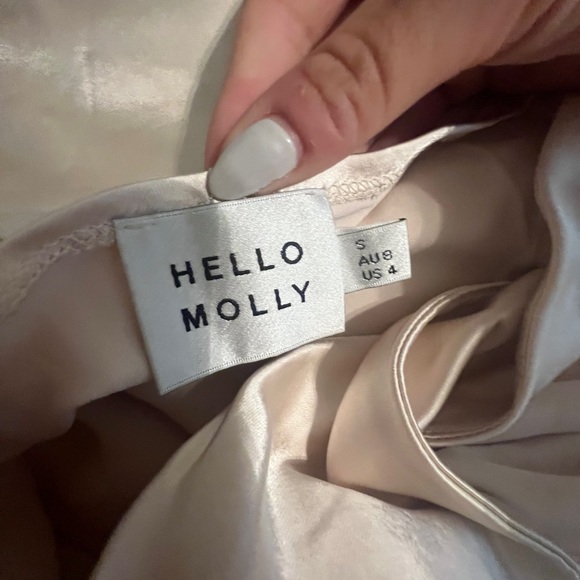 Champagne satin backless maxi dress - Picture 4 of 4